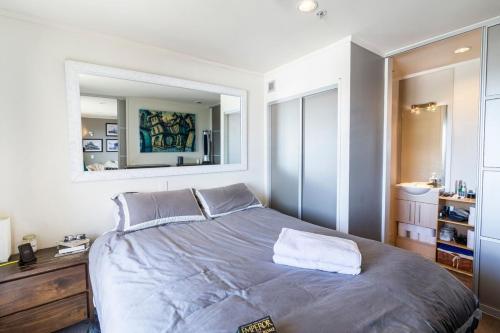 Bright 2 Bedroom 2 Bath in Grafton with Views