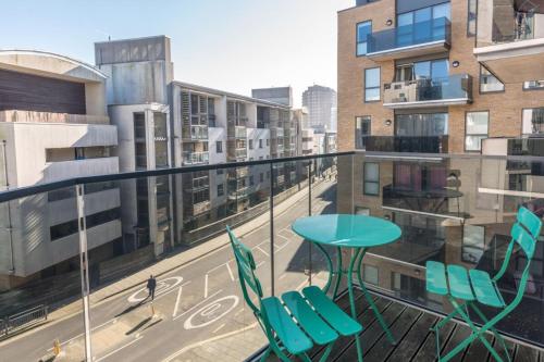 Sleek Modern Flat in the Centre of the Town