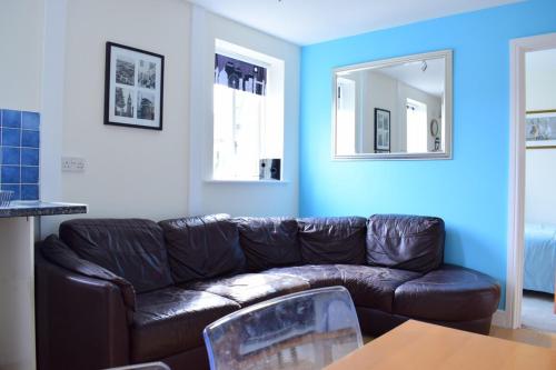 Bright And Colourful 4 Bedroom In Trendy East London, , London