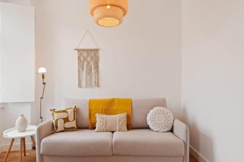 Modern Portuguese 1bed flat in Belém - image 6