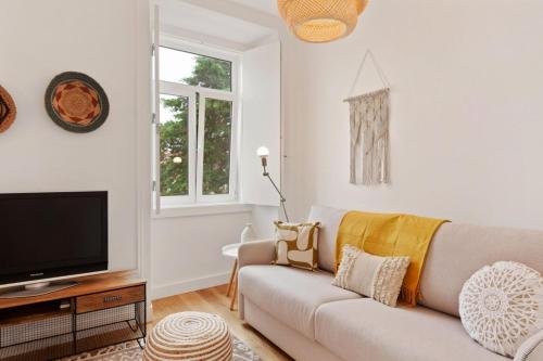 Modern Portuguese 1bed flat in Belém - image 5