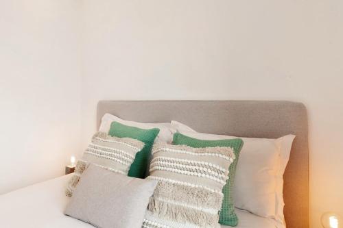 Modern Portuguese 1bed flat in Belém - image 4