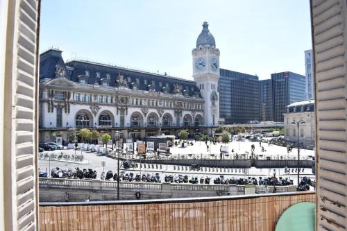 Charming 2 bedroooms with view Paris Gare de Lyon - image 8