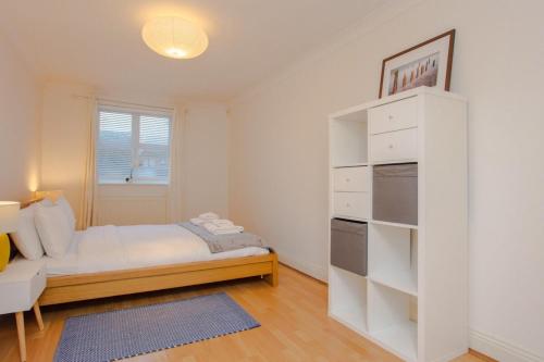 Contemporary 1BD Flat in Camberwell Oval - image 8