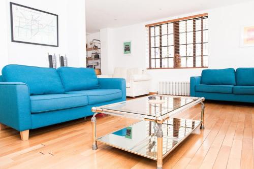 Spectacular Central 4-Bed Close To London Eye - image 10