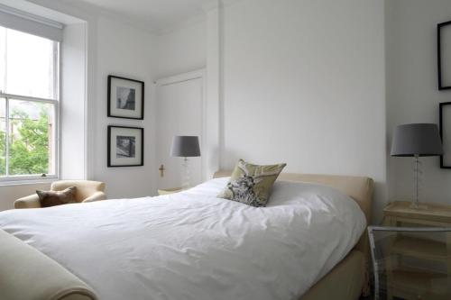 Stylish Two Bed Bruntsfield Apartment Edinburgh - image 6