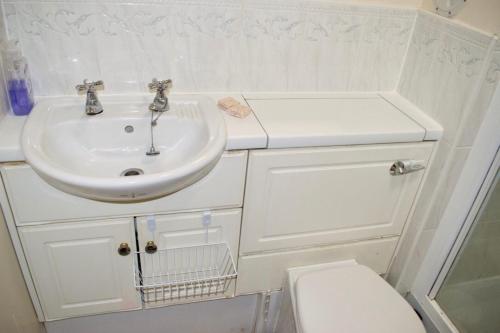 Bright Apartment close to City Centre!