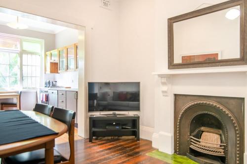 Stylish 3 Bedroom Townhouse in Darlinghurst