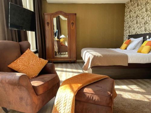 1 queen bed