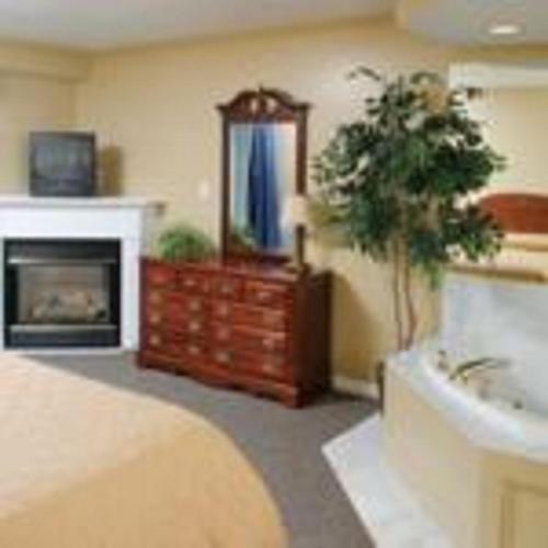 InnSeason Resorts Captains Quarters in Falmouth, USA