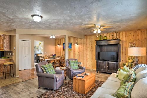 Teton Valley Charmer, Walk to Downtown Victor - Apartment