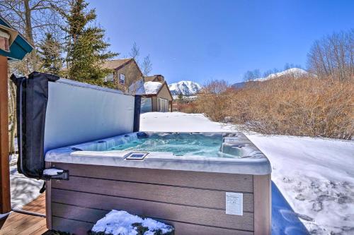 Silverthorne Home with Hot Tub, Deck and Mtn View