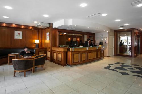 Vestíbulo, Tucuman Center Suites&Business in Tucumán
