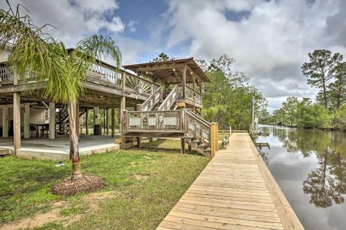 Bay St Louis House with Boat Dock and Launch! in Shoreline Park, USA