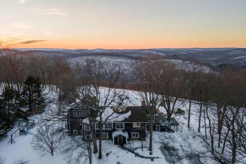 Sunset Manor