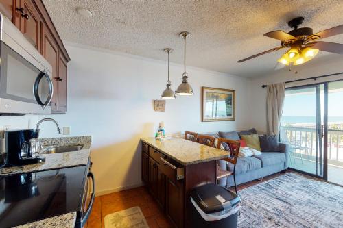 Sea Cabin 322-B - image 5