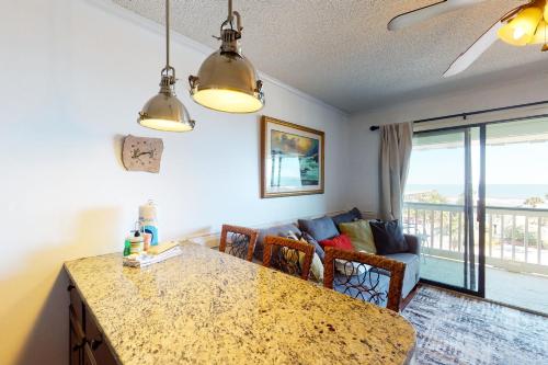 Sea Cabin 322-B - image 7