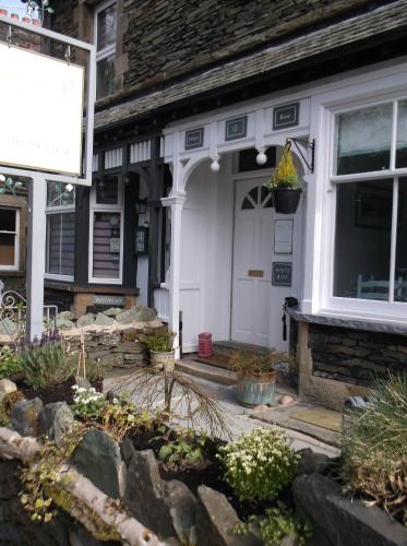 Exterior view, White Rose in Windermere