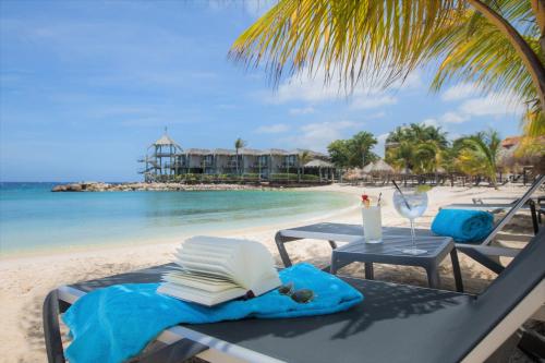 Strand, Avila Beach Hotel in Sint Michiel