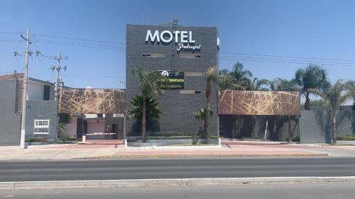 外部景觀, Motel Pedregal Suites in 聖胡安德爾里奧