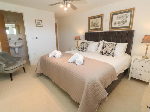 Ocean Seven - image 10