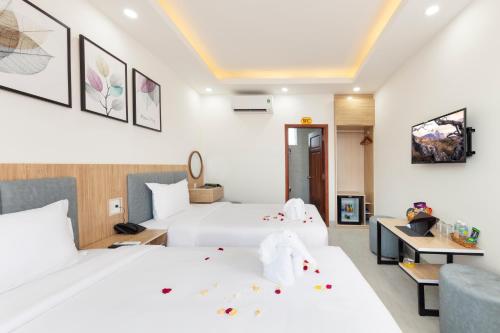 2 twin beds