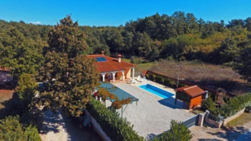 Holiday Home Zahtila in Snasici