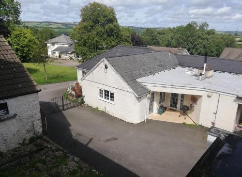 Alder Cottage - image 6