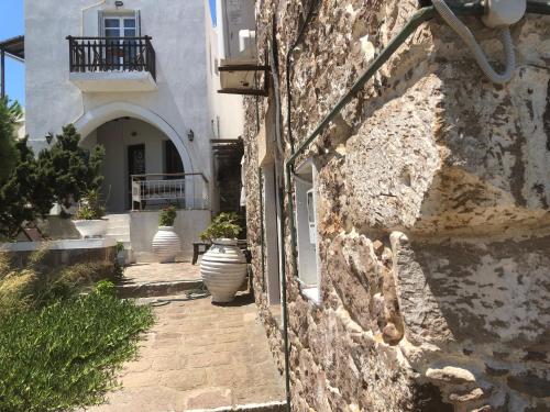 Machis House