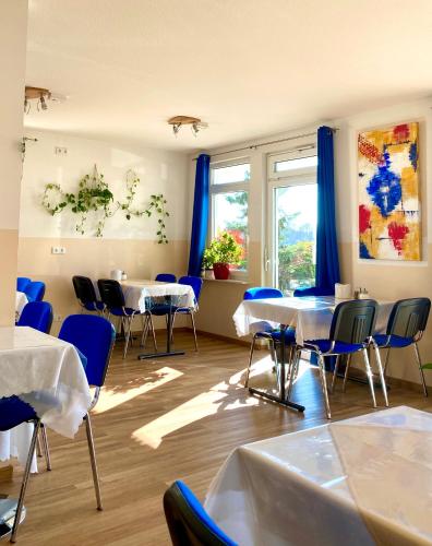 Food and beverages, i-Motel Obertshausen nahe Frankfurt in Obertshausen
