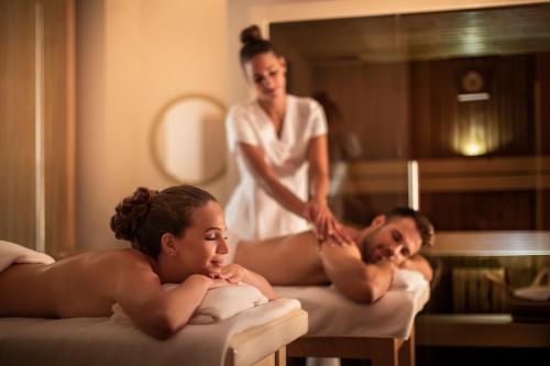 295467191 Grand Hotel Adriatic
