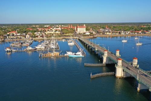 Historic Waterfront Marion Motor Lodge in downtown St Augustine