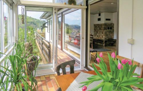 Stunning Apartment In Hinterweidenthal With House A Mountain View - Hinterweidenthal