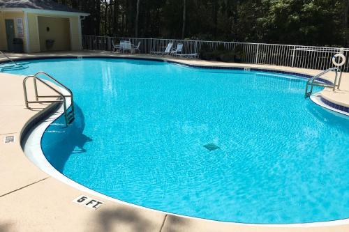 Pointe of View - Pool Gym & Walkable Locale condo - image 6