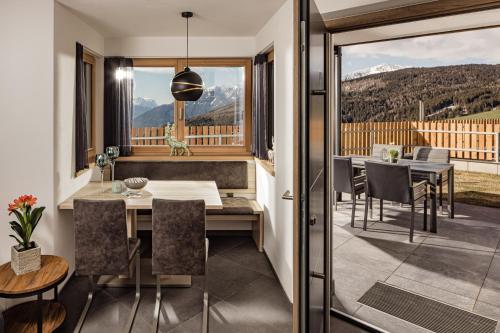 2 bedrooms, 3 beds