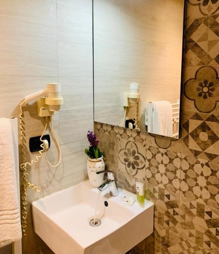 Hotel Astrid - image 11