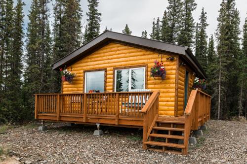 Howling Raven Cabin