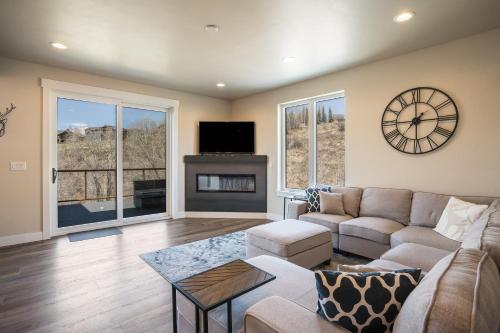 Fox Creek 2 townhouse - image 2