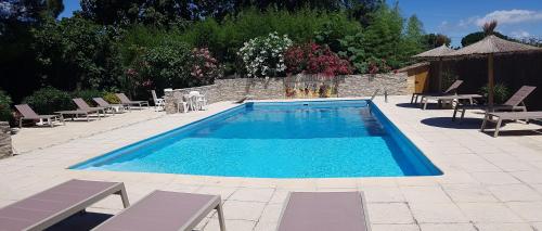 4 bedrooms, 7 beds