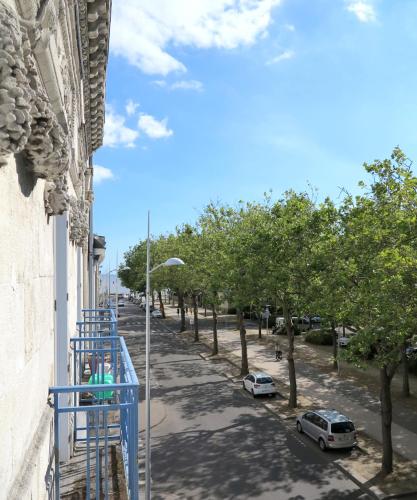 Appartement vue latérale sur océan