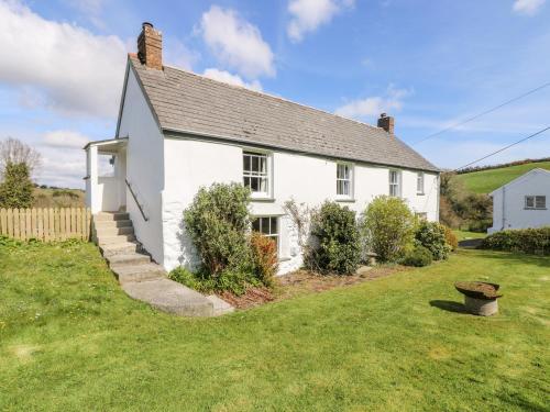 Tregithey Farmhouse - main image