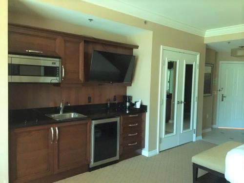 MGM Signature Condo Hotel by Owner - No Resort Fee !!, Las Vegas (photo 4)