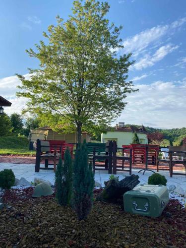 Holiday Home Rodjak sa sela Holiday Home Rodjak sa sela