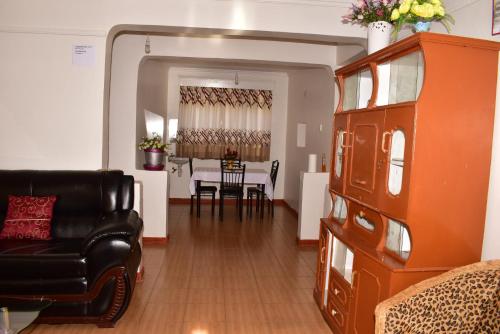 Salient Guest House in Eldoretas