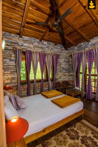 LivingStone Forest Cottages Almora