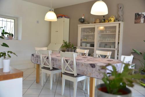 Viesnīcas āriene, Au Grand Bonheur in Besseges