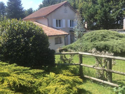 Les Pierrottes gîte à louer Garat