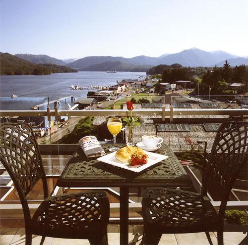 Restaurant, Crest Hotel in Prince Rupert (BC)