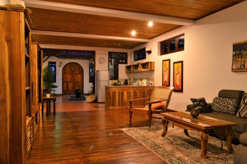 Lanka Beach Boutique Bungalows & Grand Villa