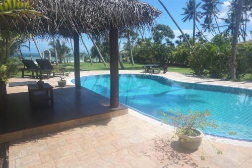 Lanka Beach Boutique Bungalows & Grand Villa